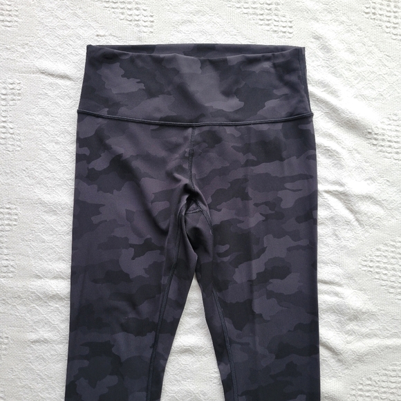 Lululemon Wunder Under High-Rise Crop 23" *Full-On Luxtreme - Picture 3 of 9